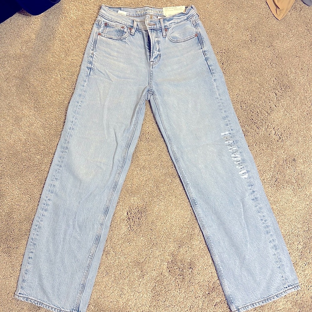 American Eagle Comfort Stretch Waistband 90s Wide Leg Jeans. Size 2, 26W